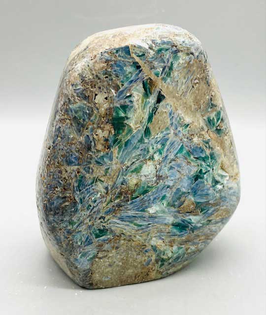 2.0# Kyanite free shape